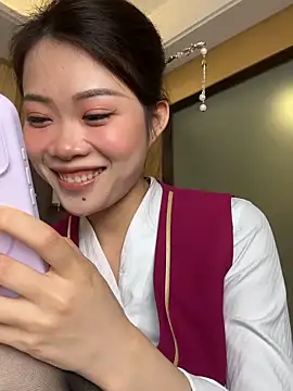 Snapshot of youyou-baby999 chatting on March 7, 5:26 am youyou-baby999 online show from March 7, 5:26 am