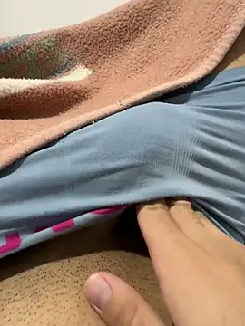 Davisuarez online show from December 22, 1:13 am