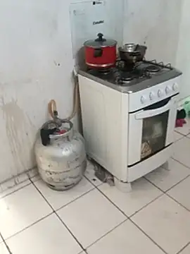  - putinha - online show from December 3, 2:48 pm