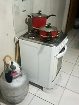  - putinha - online show from December 4, 9:45 pm