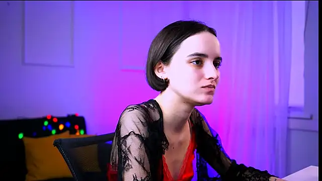 KateWillows online show from February 20, 4:53 am