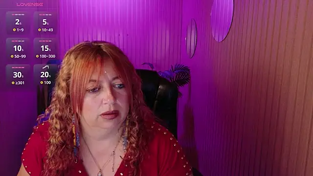 MilfArlet online show from June 11, 2:15 pm