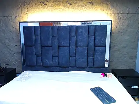 sandy andderson online show from December 20, 12:12 pm