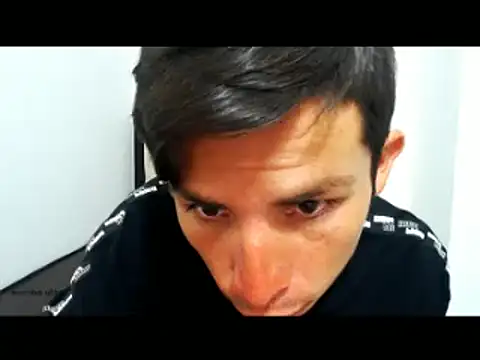 Snapshot of albeirothh chatting on November 29, 2:42 pm albeirothh online show from November 29, 2:42 pm