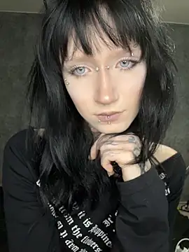 kcortnix online show from December 2, 10:27 pm