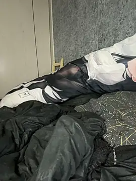 kcortnix online show from December 4, 9:56 pm