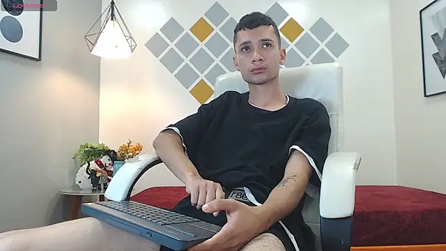 LucassSmith11 online show from January 19, 12:20 pm