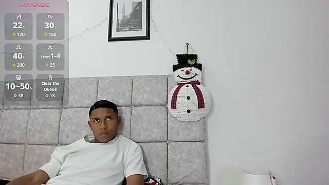 sofiia smith  online show from December 13, 8:47 pm