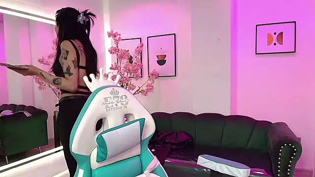 myla evans online show from December 3, 12:36 pm