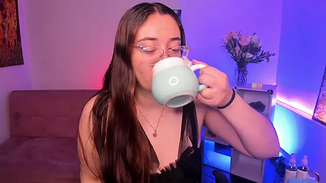SwettieSammy online show from June 14, 1:13 pm