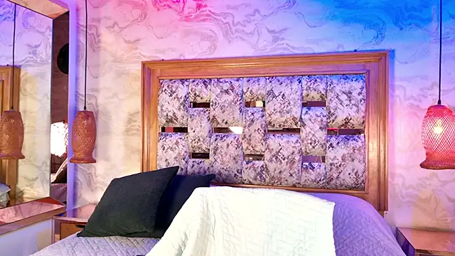 Snapshot of emily_dempsey chatting on April 10, 7:07 pm emily dempsey online show from April 10, 7:07 pm