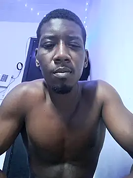 Snapshot of GustavoKing chatting on December 18, 8:53 am GustavoKing online show from December 18, 8:53 am