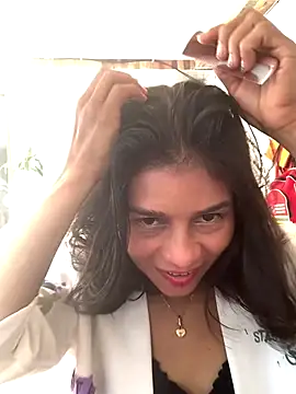 Snapshot of AnitaDuque chatting on December 1, 1:38 pm AnitaDuque online show from December 1, 1:38 pm