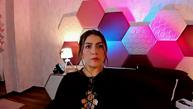 AriaRous online show from June 17, 12:18 pm