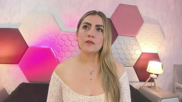 AriaRous online show from June 30, 2:29 pm