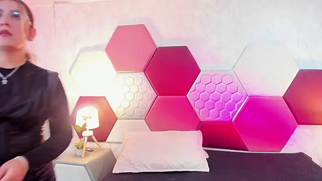 AriaRous online show from July 22, 3:37 pm