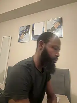 Snapshot of smartfuck777 chatting on March 1, 8:22 pm smartfuck777 online show from March 1, 8:22 pm