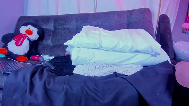 Snapshot of BonnieRitz chatting on November 30, 12:53 pm BonnieRitz online show from November 30, 12:53 pm