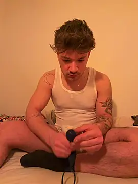 Snapshot of Ricz02 chatting on March 29, 1:38 am Ricz02 online show from March 29, 1:38 am