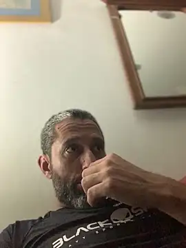 Calientesensible online show from March 27, 3:12 am