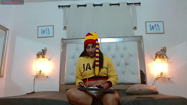 dr jolie  online show from December 15, 4:39 am