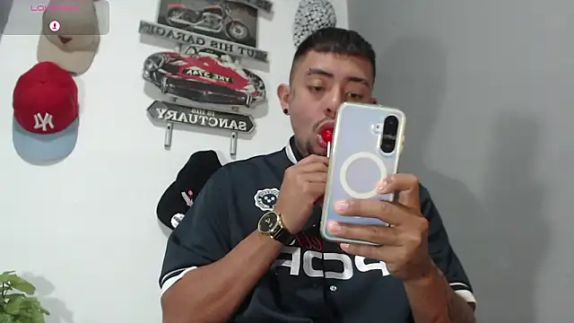 BASTIAN NICOLAS  online show from February 16, 9:33 pm