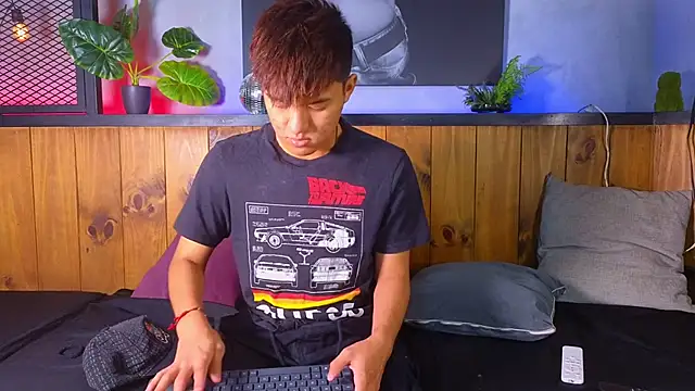 isaac grimm online show from March 19, 3:32 am