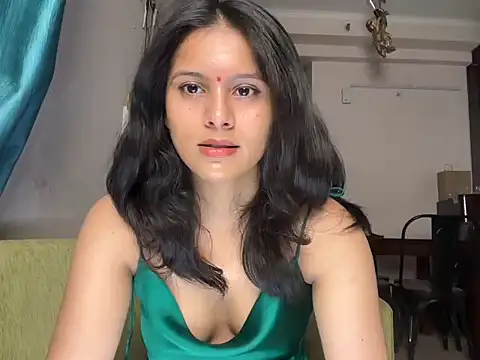Piyyuu online show from June 18, 3:07 am