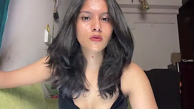 Piyyuu online show from June 26, 2:32 pm