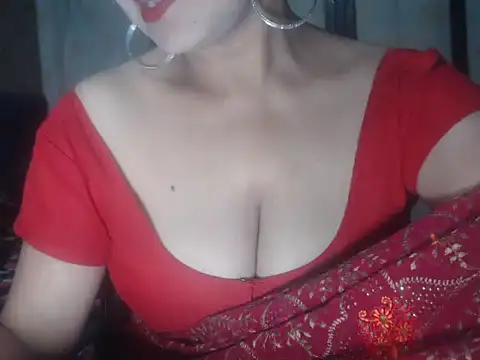 Hotronita123 online show from February 3, 11:26 am
