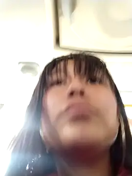 Snapshot of Mariana_eclipse chatting on December 1, 12:21 pm Mariana eclipse online show from December 1, 12:21 pm