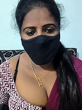 Snapshot of siri_telugutamil chatting on December 14, 1:05 pm siri telugutamil online show from December 14, 1:05 pm