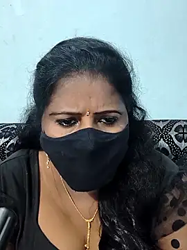 Snapshot of siri_telugutamil chatting on December 18, 2:56 pm siri telugutamil online show from December 18, 2:56 pm