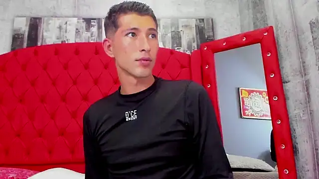 Snapshot of jay_Bluee1 chatting on December 4, 9:01 pm jay Bluee1 online show from December 4, 9:01 pm