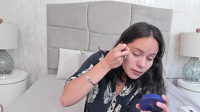 Naomii BDSM online show from January 17, 1:38 pm