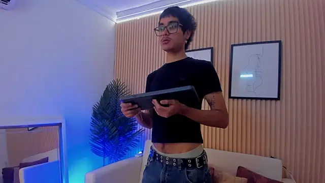 Antonio rowan online show from December 4, 1:31 pm