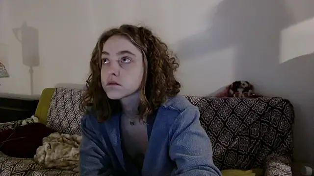 Snapshot of DeliaBlew chatting on December 1, 1:49 pm DeliaBlew online show from December 1, 1:49 pm