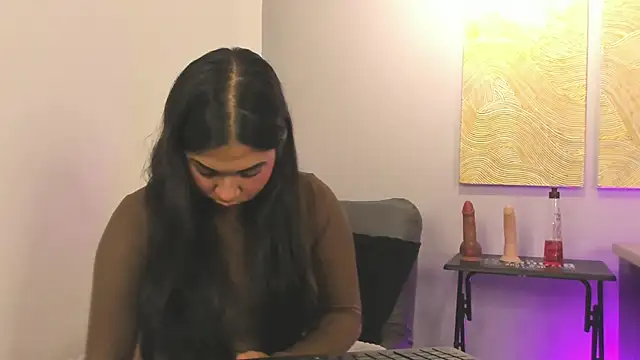 Snapshot of Mylarossi chatting on December 3, 12:36 pm Mylarossi online show from December 3, 12:36 pm