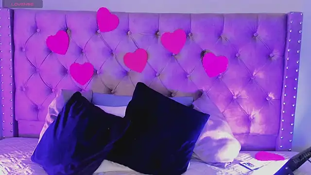 Mylarossi online show from February 8, 2:20 pm