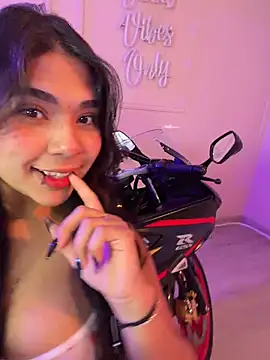 Mylarossi online show from May 24, 5:29 pm