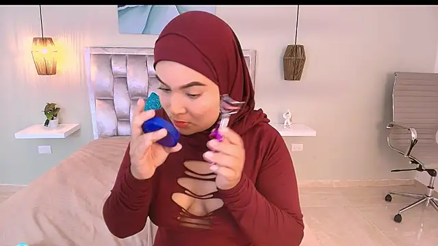 Habi arabic online show from February 8, 5:00 am