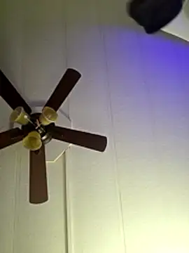 Snapshot of caners66 chatting on February 24, 10:57 am caners66 online show from February 24, 10:57 am