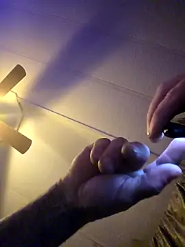 Snapshot of caners66 chatting on March 17, 8:06 am caners66 online show from March 17, 8:06 am