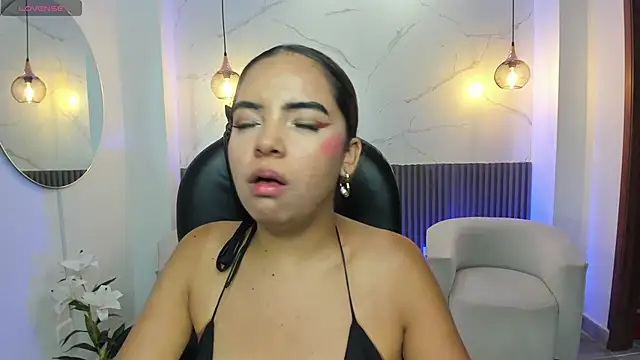 alana martiins online show from April 30, 8:57 pm