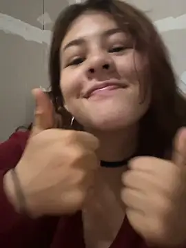 Snapshot of dakota021 chatting on February 28, 11:28 pm dakota021 online show from February 28, 11:28 pm