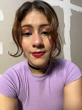 Snapshot of dakota021 chatting on March 13, 12:39 am dakota021 online show from March 13, 12:39 am