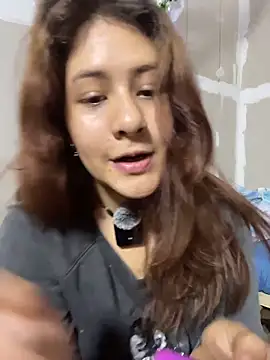 Snapshot of dakota021 chatting on April 2, 10:07 pm dakota021 online show from April 2, 10:07 pm