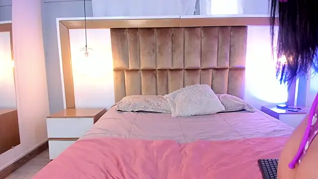 Snapshot of BrianaJhons19 chatting on December 16, 7:41 pm BrianaJhons19 online show from December 16, 7:41 pm