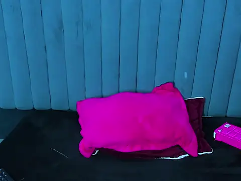 Snapshot of ScarlethJonz chatting on March 24, 2:33 pm ScarlethJonz online show from March 24, 2:33 pm