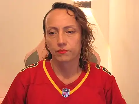 Ivonne ferrer   online show from February 5, 1:54 am